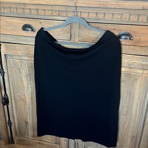 3/$12 bundle and save- GAP Classic Black Pencil Skirt